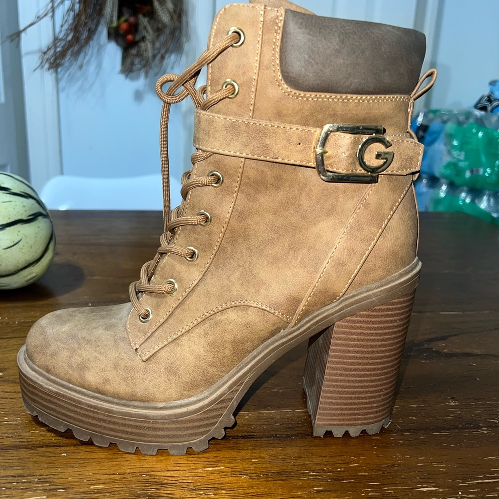 Boots, excellent condition